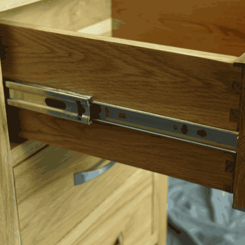 A Closer Look at the Design and Craftsmanship of the Nova Oak Set